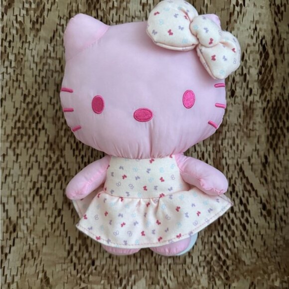 Hello Kitty 10” Light Pink Seasons of Friendship Plush - Picture 2 of 4